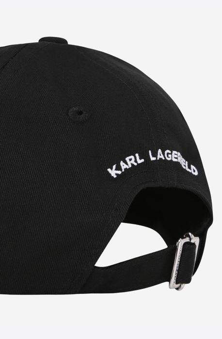 Чисто нова шапка: Karl Lagerfeld