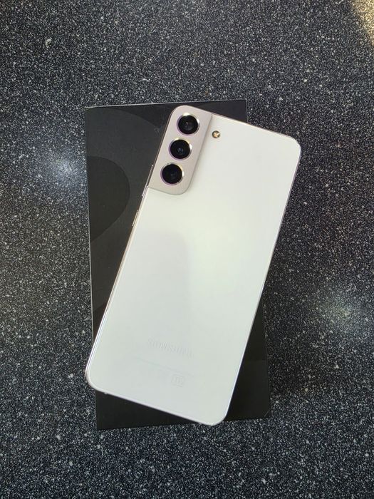 Продам Samsung s22 +
