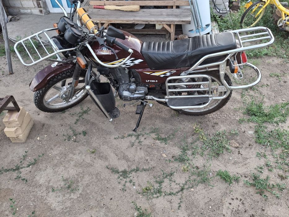 Продам мотоцыкл 150 кубов.
