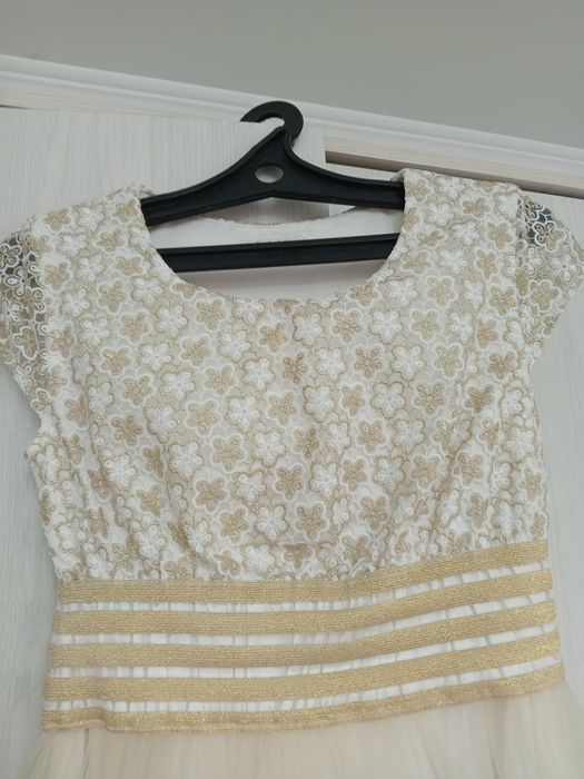 Продам нарядное платье