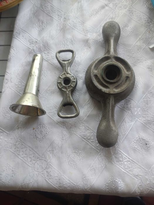 В помощ на домакинството