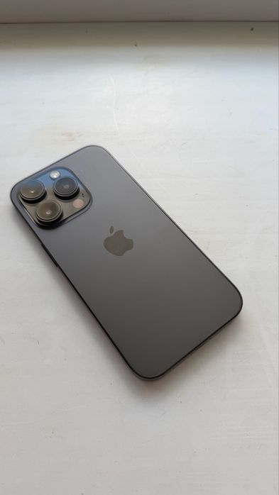 Iphone 14 pro. Емкость 100%