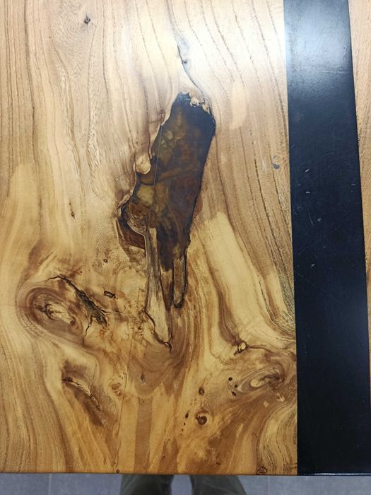 Стол из слэба дерева