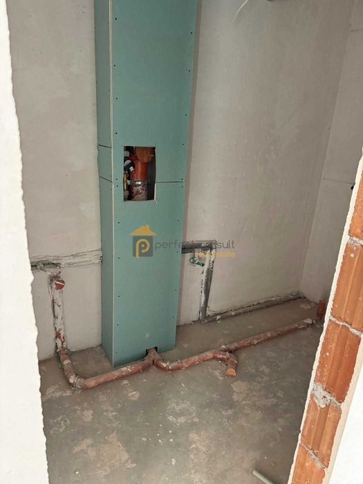 Продава се Двустаен апартамент в Пловдив, Остромила - 110 кв.м за 1955 €/кв.м - Снимка #5