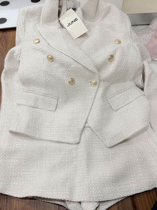 Сако и пола-панталон от туид