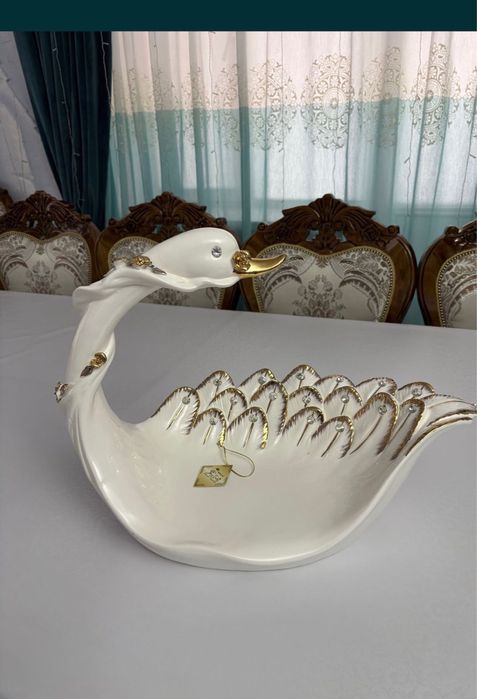 Посуда мелхеровый,лебедь