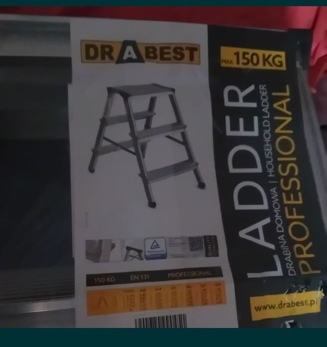 Scări din aluminiu Drabest. Masă din inox Grundig  radio și radiocas