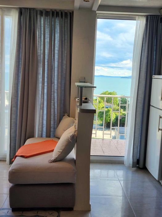 Апартамент Мареа - първа линия, Свети Влас