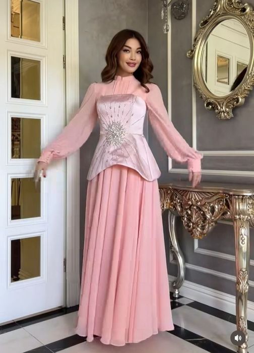 Нежно-розовое платье для сырға салу | 42–44 | Как новое!