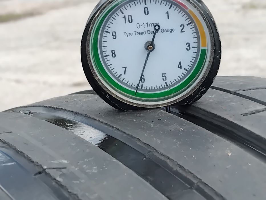 Гуми 285 40 21 Континентал Continental 2 броя - нов внос. Не са нови!