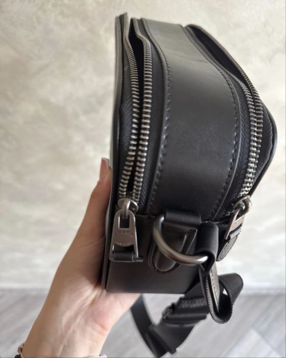 Coach Charter Crossbody 24 Signature Canvas