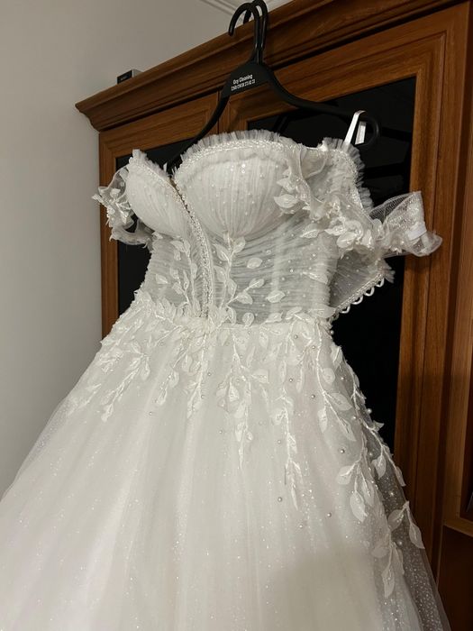 Булчинска рокля.