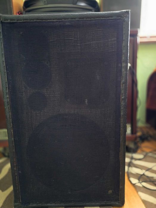 Усилвател с тонколони