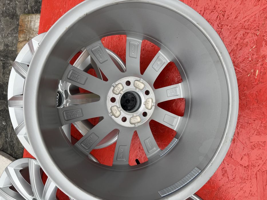 Jante Noi R18 Audi