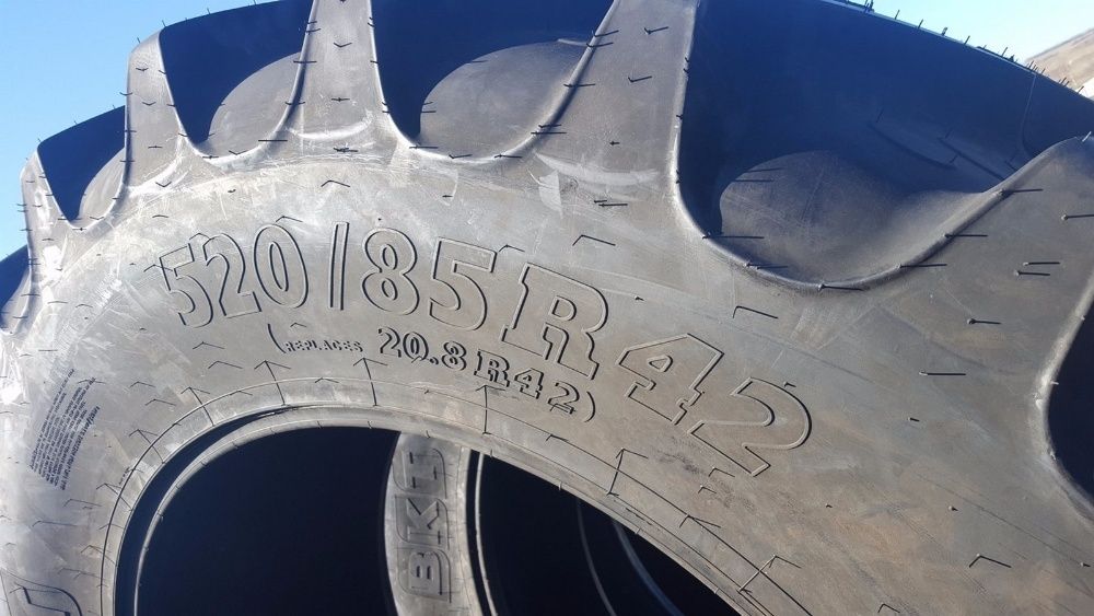 520/85R42 Cauciucuri noi 20.8R42 BKT AGRIMAX cu tva inclus si garantie