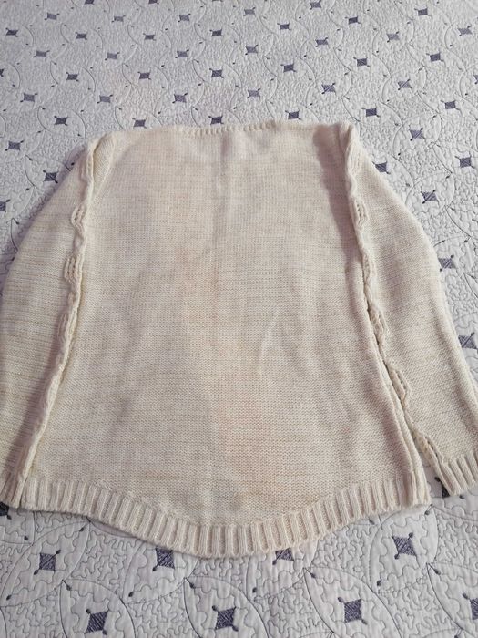 Pulovere din lâniță