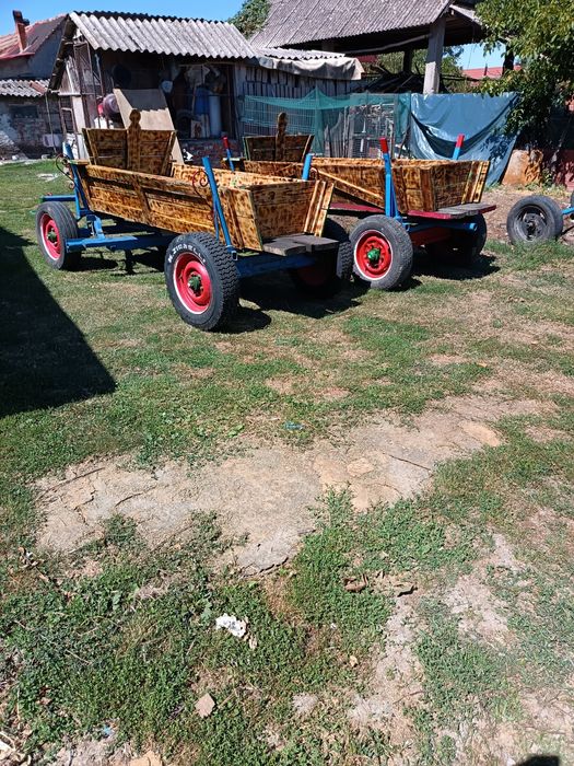 Căruțe noi vând sau schimb