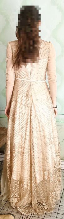 Той учун   махсус либос