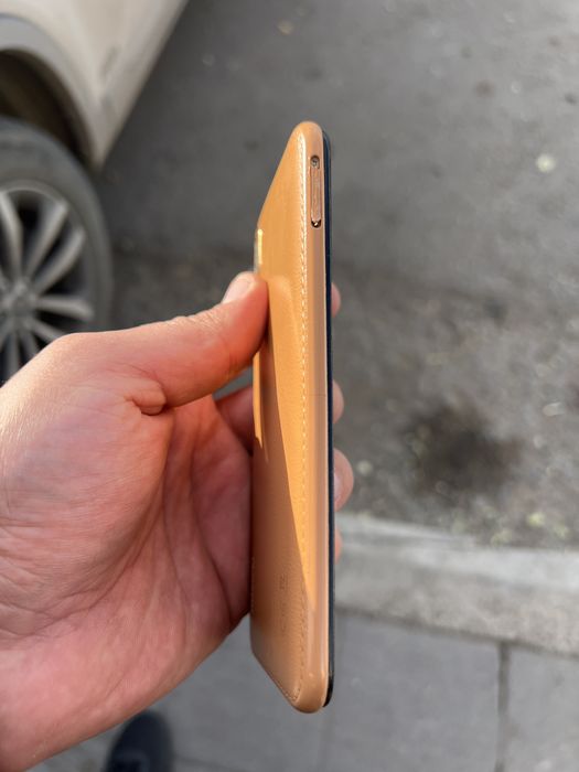 Продам телефон хуавей