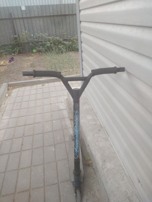 Самокат трюкавой