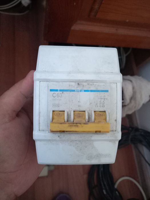 Продам автоматы выключатель