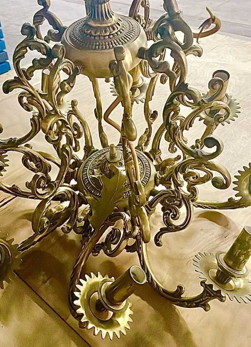 Продам люстру из бронзы