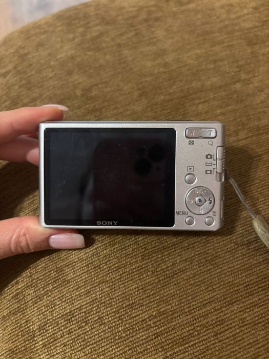 Sony Cyber shot 26mm Wide-angle lens