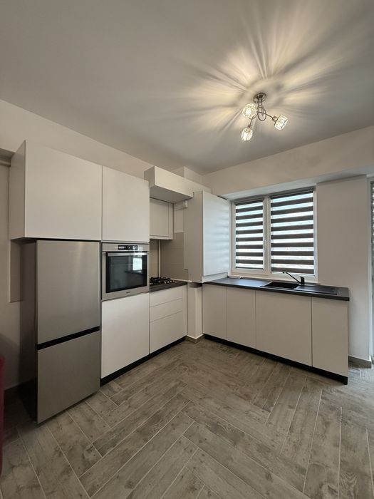 Proprietar, inchiriez apartament 2 camere – cartier Bacovia, Fiald