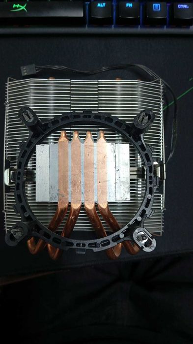 Низкопрофильный кулер для процессора