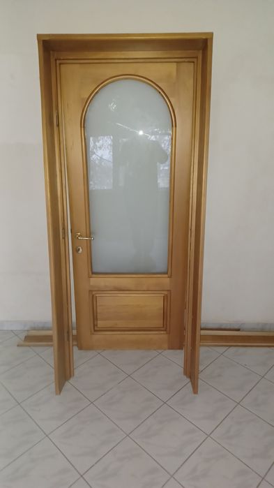 De vanzare usi din lemn