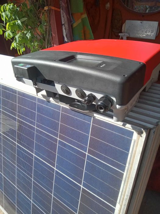Panouri solare și invertor de 5 kw