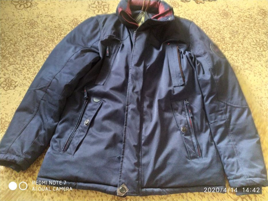 Продам зимнюю куртку