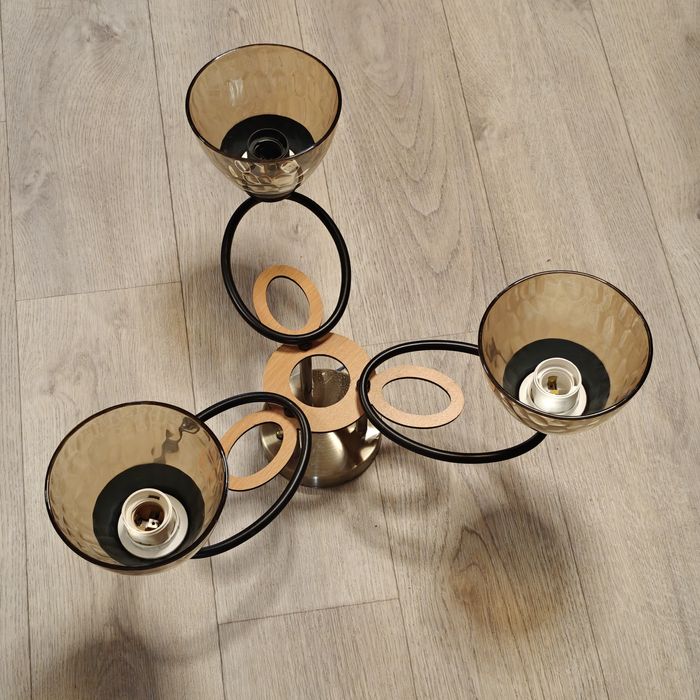 Люстра трехрожковая