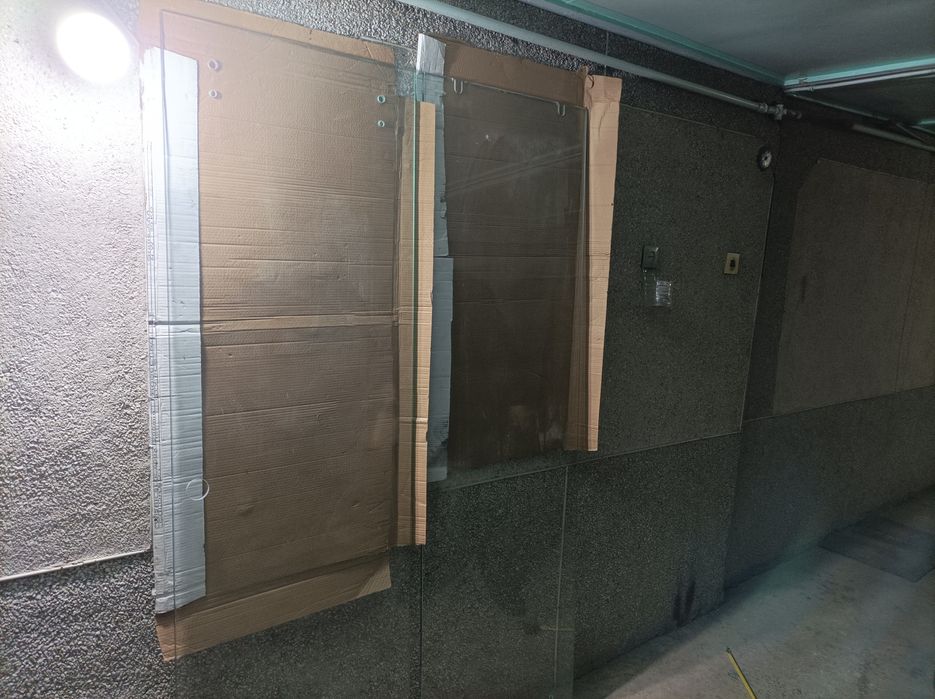 Продам зеркало двери продаются