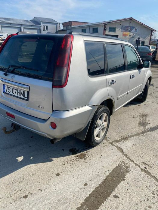 Xtrail 2007- full option- 2.2 diesel. Masina se vinde doar cu perfectarea actelor.
Geamuri electrice,
Clima functionala
Xenon
Trapa functionala 
4x4 d