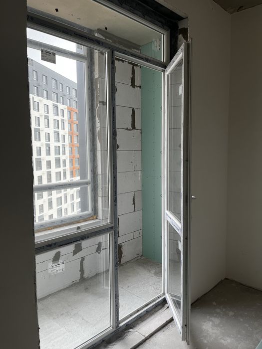 Продам витражное окно пластиковое