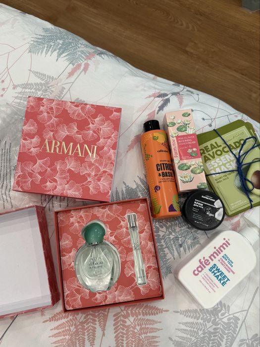 Набор Georgio Armani aqua di gioia