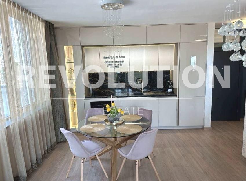 Двустаен апартамент в района на Чайка!