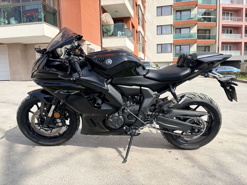 Yamaha R7 2023 …