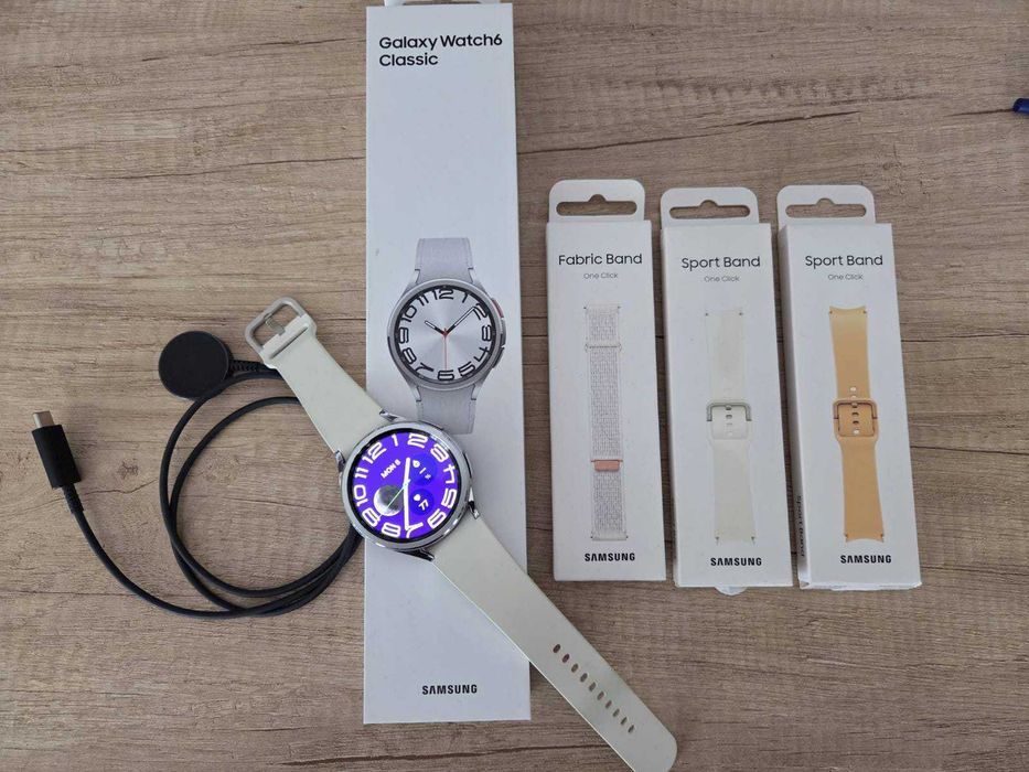 Продавам Samsung Galaxy Watch 6 Classic