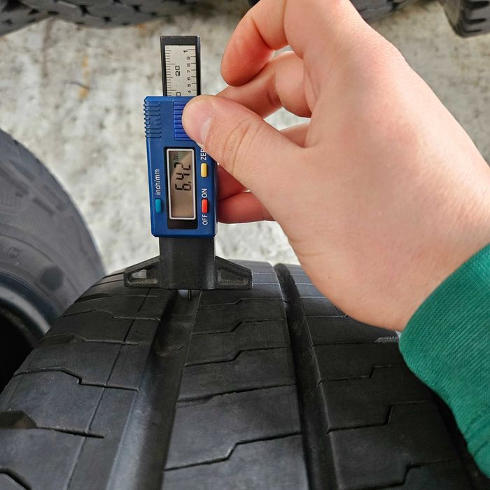 2 летни бусови гуми 235/65R16C Continental VanContact Eco 115/113R DOT2023 made in Slovakia