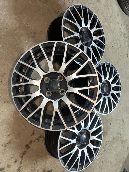 R16 PCD 4* 100 Комплект легкосплавных дисков