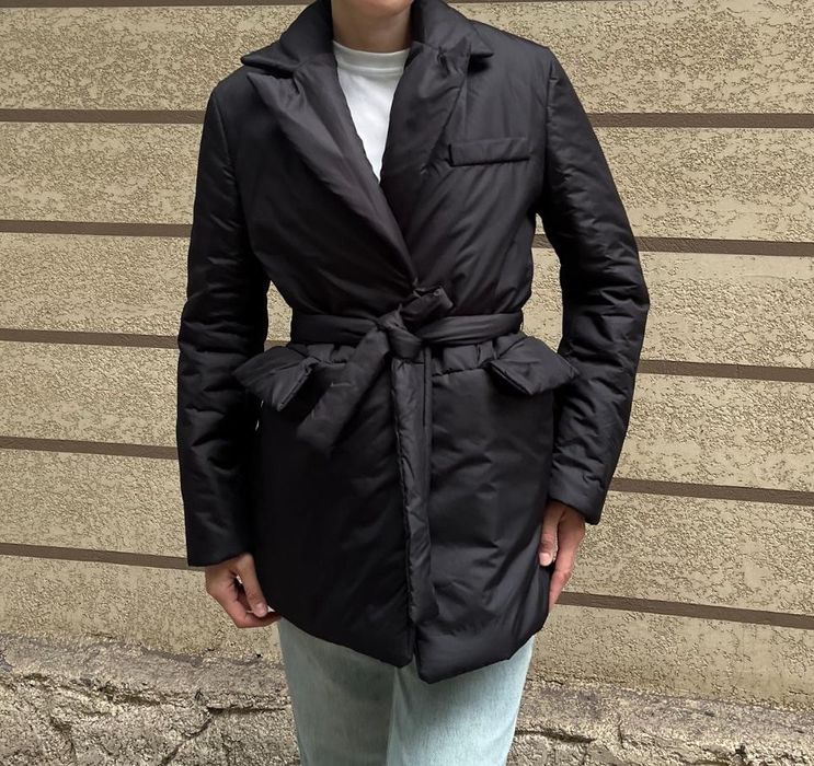 Продам куртку женскую