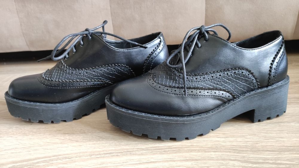 Дамски обувки, нови, номер 37