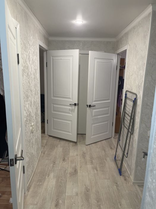 Продам 3 ех комнатный квартиру