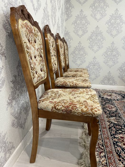 Стулья для зала и гостинной
