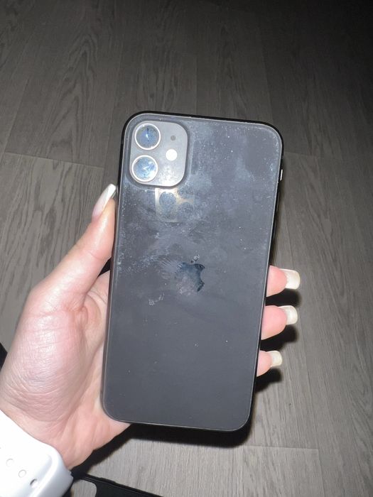 Продается айфон 11
