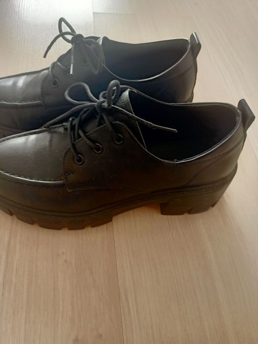 Продам обувь Италия размер 38