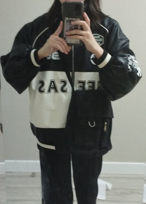 Кожаная куртка в корейском дизайне