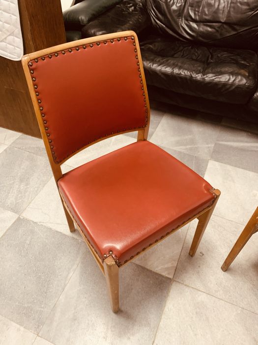 Чифт скандинавски трапезни столове